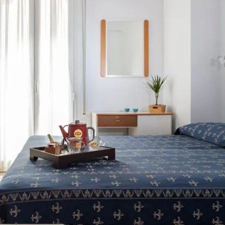 Kadett 3* ريميني